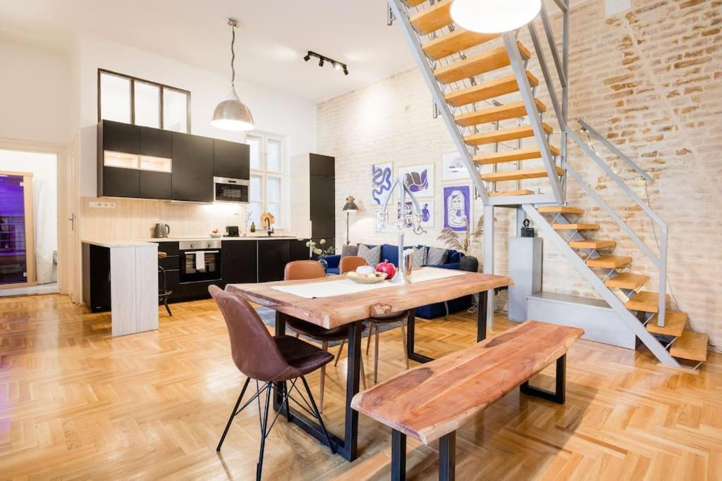 Wellness Duplex Penthouse Sauna & Jacuzzi-heart Of Apartament