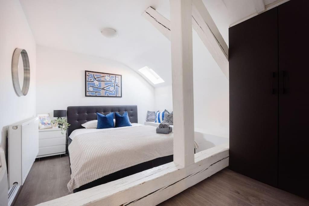 Appartamento Wellness Duplex Penthouse Sauna & Jacuzzi-heart Of